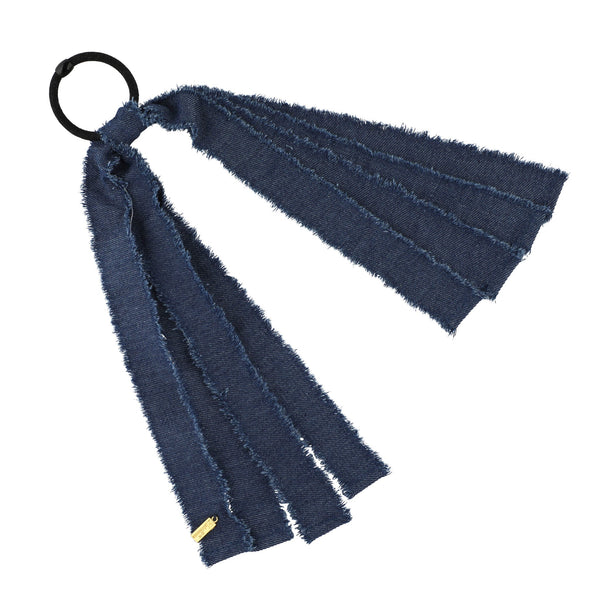 Frayed Strands Pony Holder
